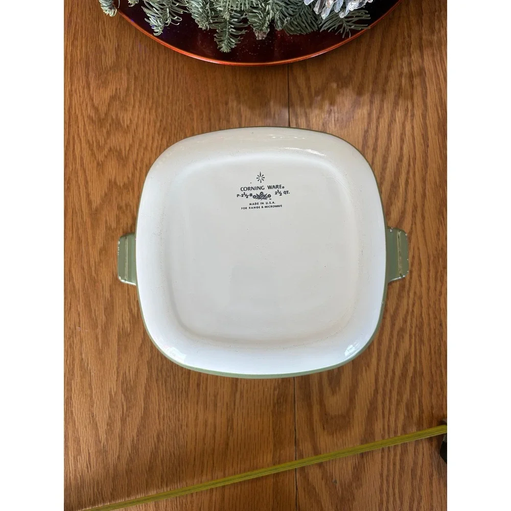 Corning Ware Avocado Green P-702½-B‎ 2.5 QT Casserole Dish w/ Lid Vintage USA